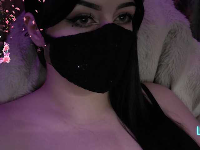 YennSI live cam on BongaCams