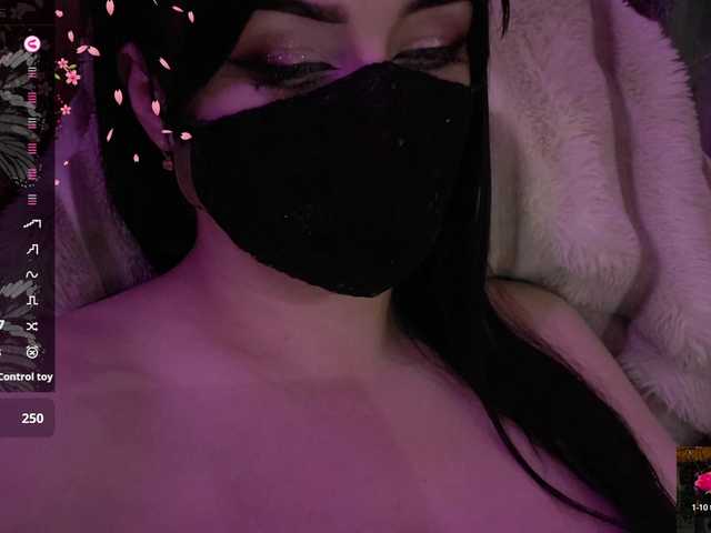 YennSI live cam on BongaCams