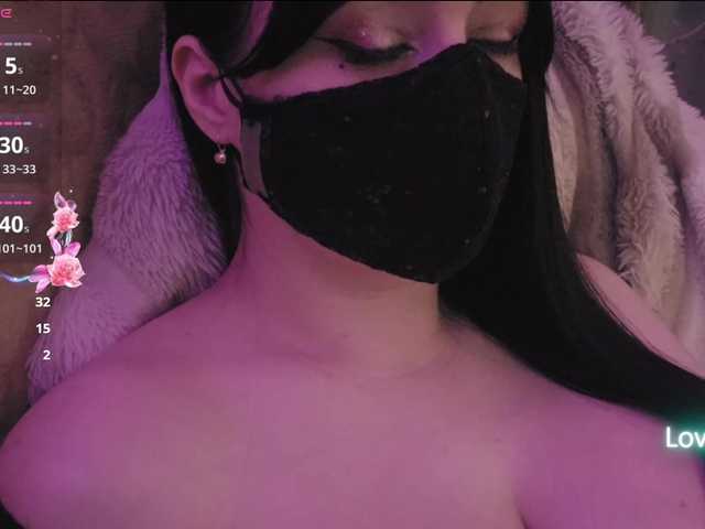 IIVII live webcam show
