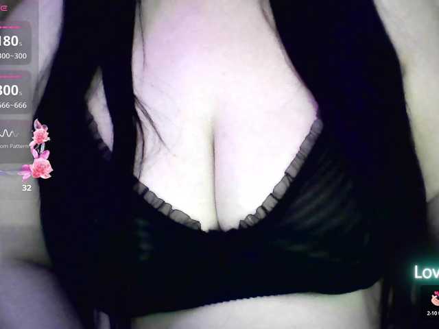IIVII live webcam show