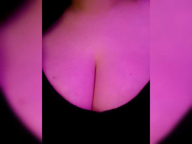 YennSI live webcam show