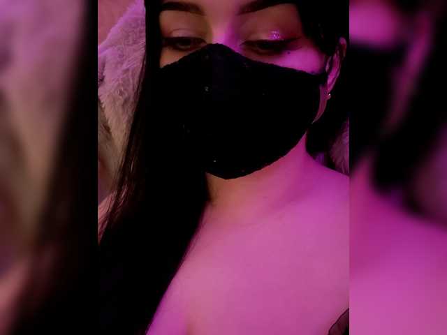 YennSI live cam on BongaCams