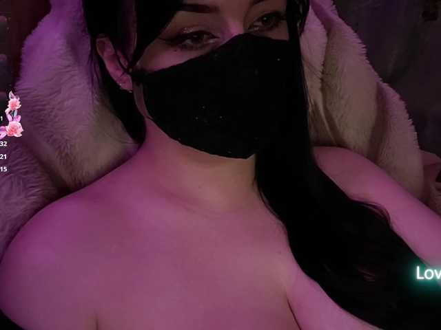 IIVII live webcam show