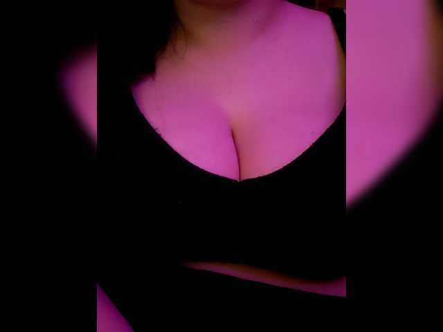 YennSI live webcam show