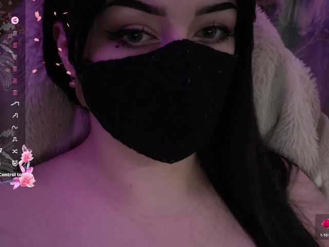 YennSI live cam on BongaCams