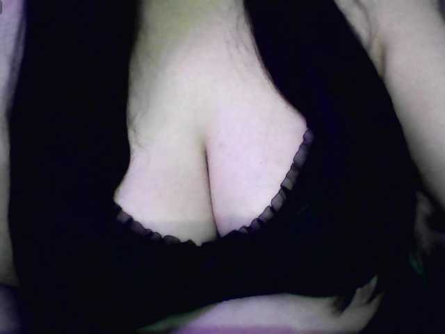 IIVII live webcam show
