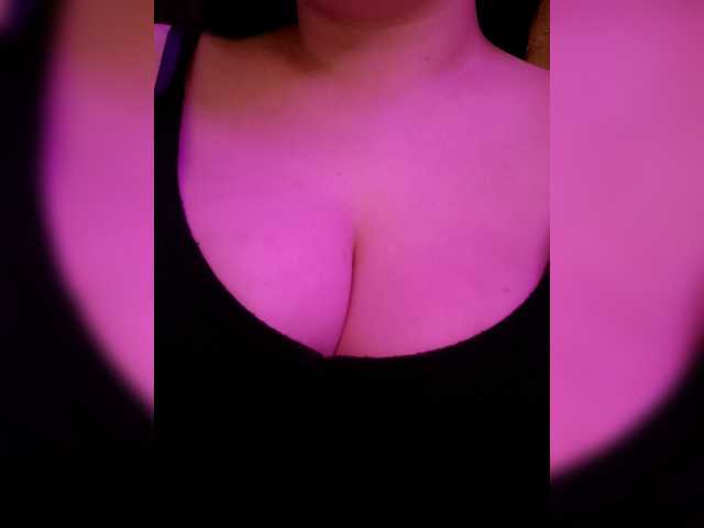 IIVII live webcam show