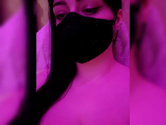 YennSI live cam on BongaCams
