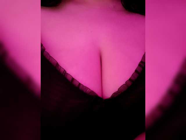 YennSI live cam on BongaCams