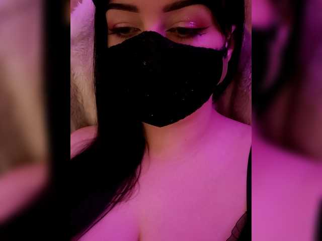 YennSI live cam on BongaCams