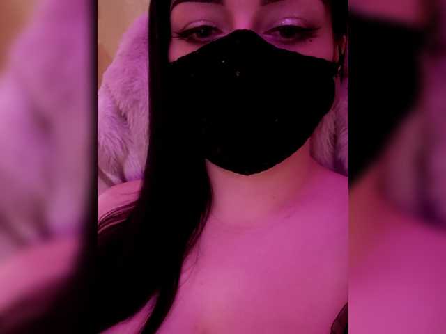 YennSI live cam on BongaCams
