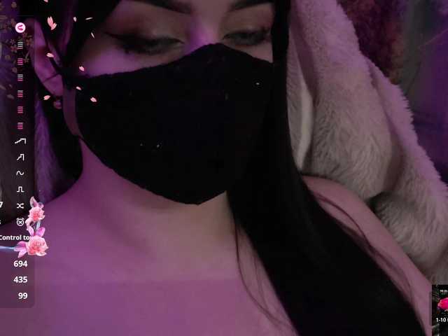 YennSI live cam on BongaCams