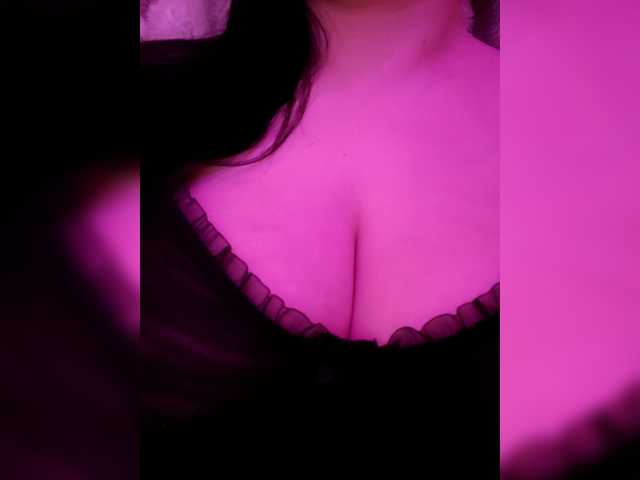 YennSI live cam on BongaCams