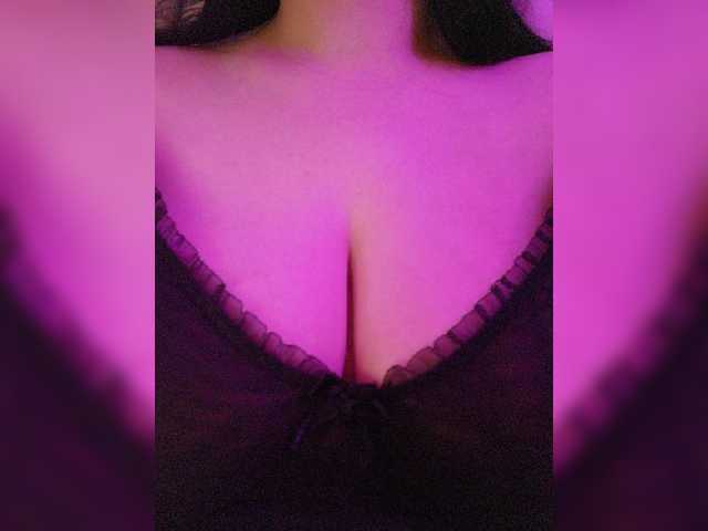 YennSI live cam on BongaCams