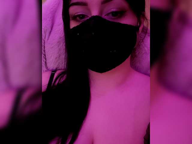 YennSI live cam on BongaCams