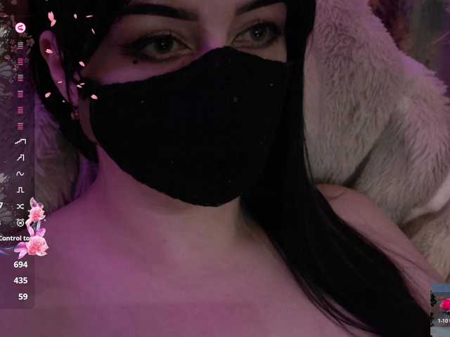 YennSI live cam on BongaCams