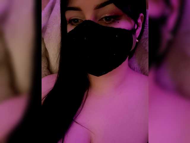 YennSI live cam on BongaCams