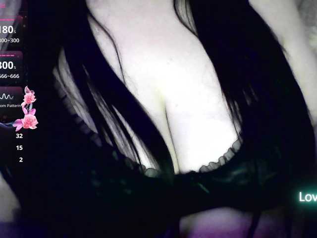 IIVII live webcam show
