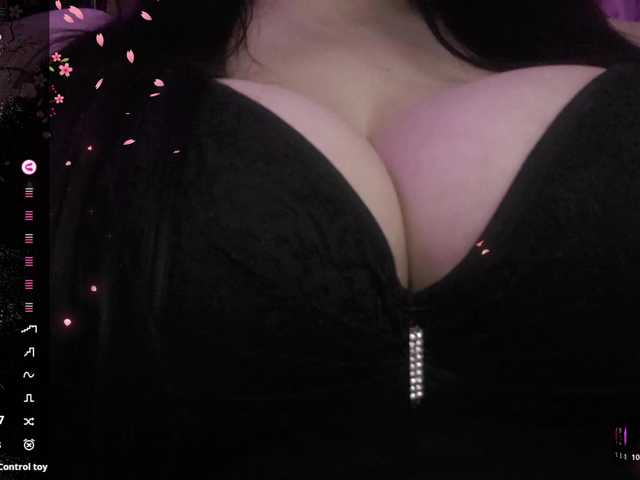 YennSI live cam on BongaCams