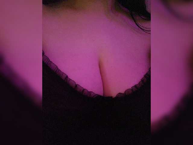 YennSI live cam