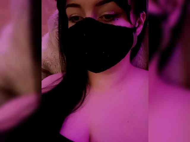 YennSI Sex Cam Show