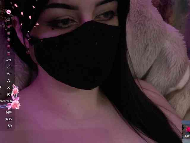 Yenneferr webcam