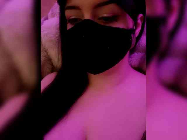 YennSI Sex Cam Show