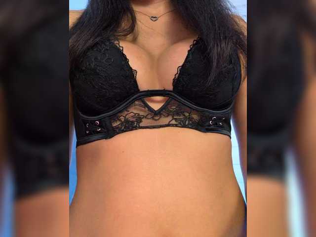 -LanaRay- live cam on BongaCams