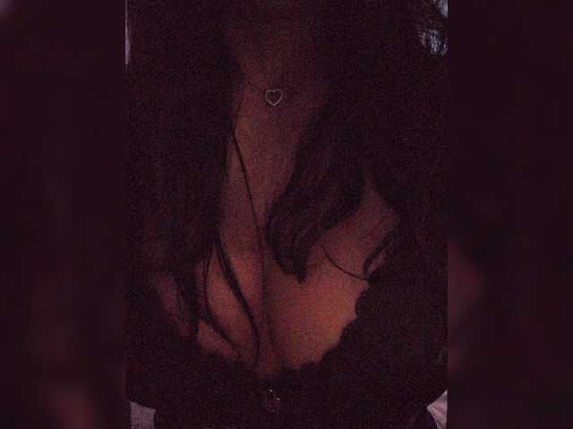 -LanaRay- live cam on BongaCams
