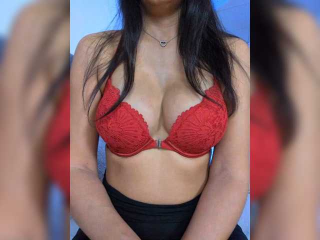 -LanaRay- live cam on BongaCams