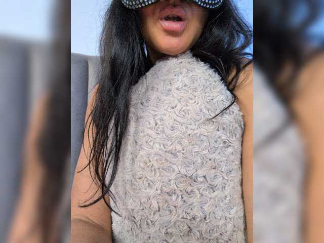 -LanaRay- live cam on BongaCams