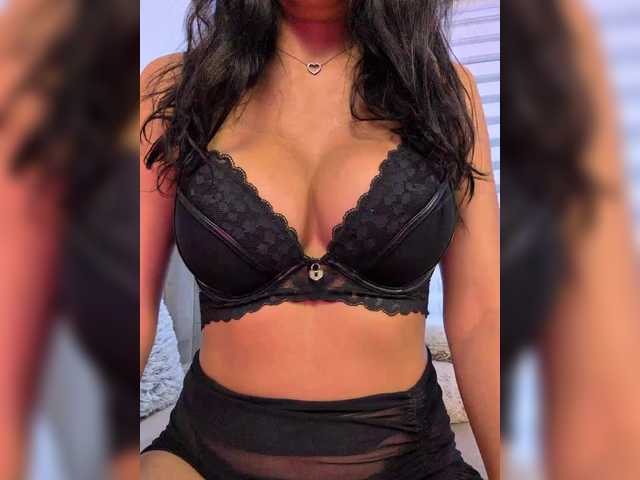 -LanaRay- live cam on BongaCams