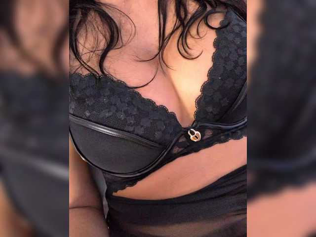 -LanaRay- live cam on BongaCams