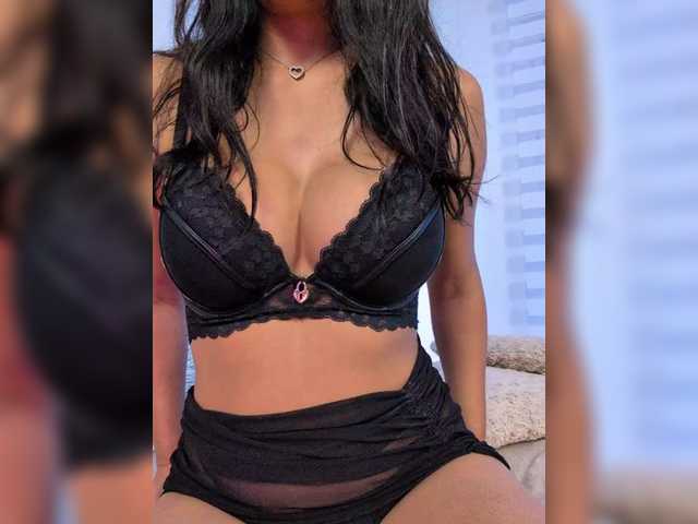 -LanaRay- live cam on BongaCams