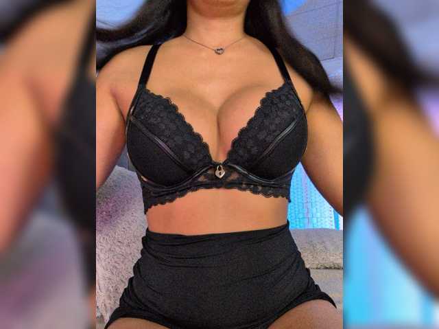 -LanaRay- live cam on BongaCams