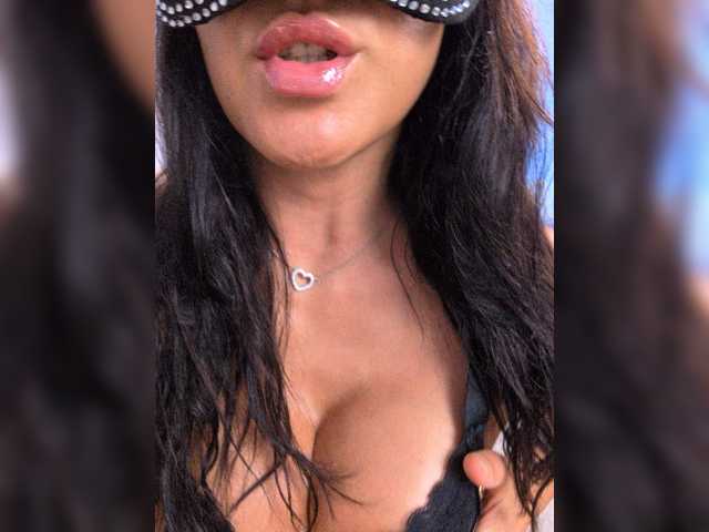 -LanaRay- live cam on BongaCams