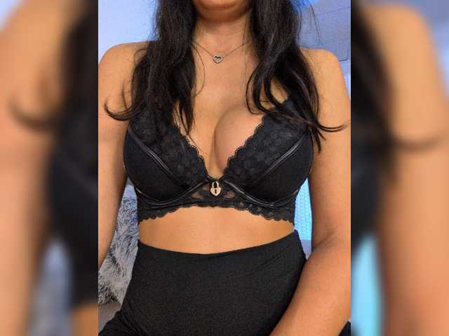 -LanaRay- live cam on BongaCams