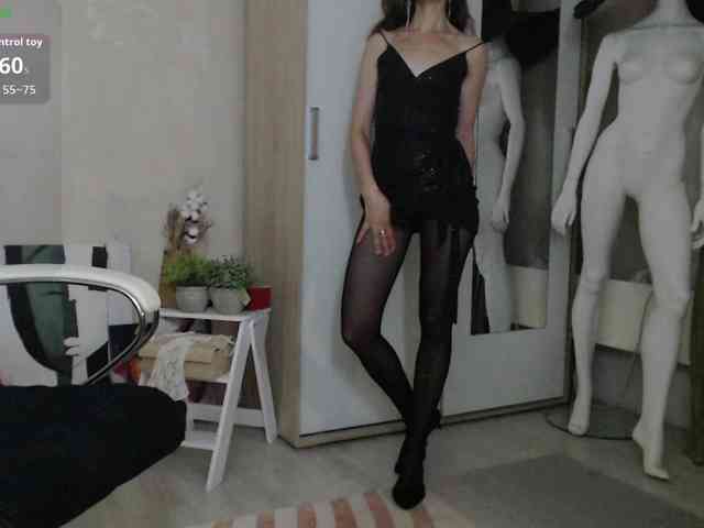 -Neva- Sex Cam Show
