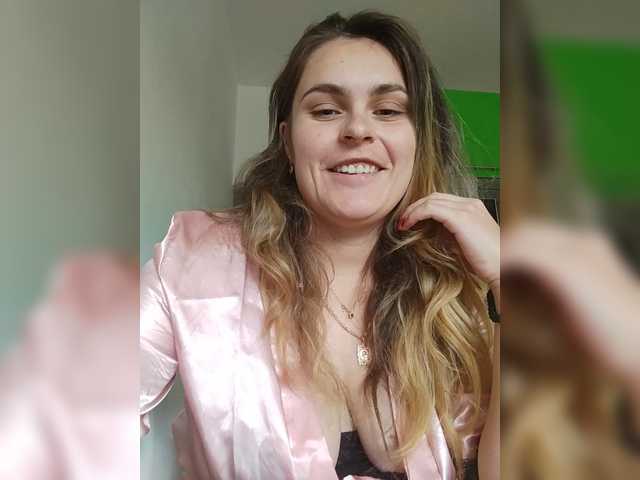 linok25a live cam on BongaCams