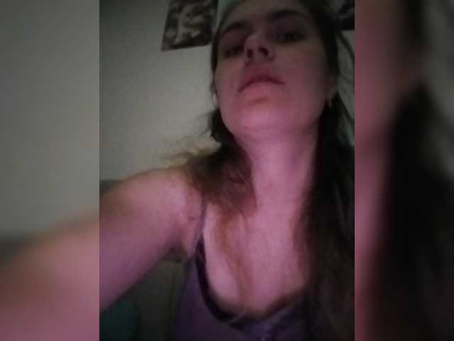 le modèle Alink26a est en webcam porno dans un show sur le site bongacams, il possède les tags suivants: White/Caucasian,Blonde,Shaved