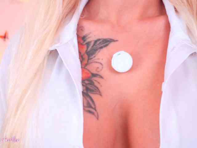 Jolly_Belle webcam
