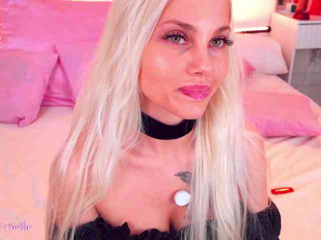 Jolly_Belle webcam