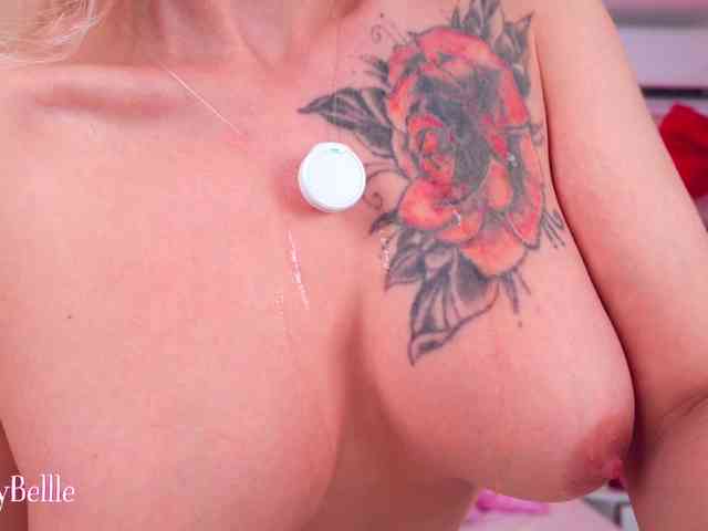 Jolly_Belle webcam