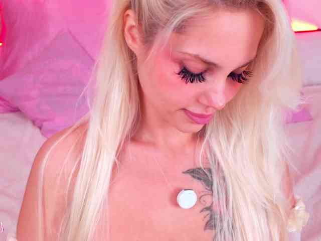 Jolly_Belle webcam