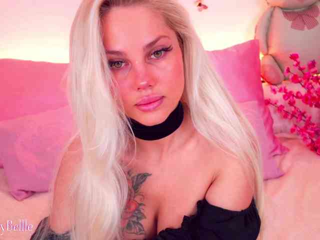 Jolly_Belle webcam