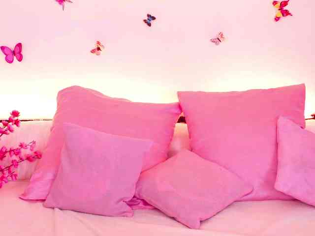 Jolly_Belle webcam