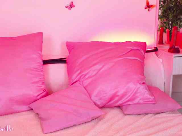 Jolly_Belle webcam