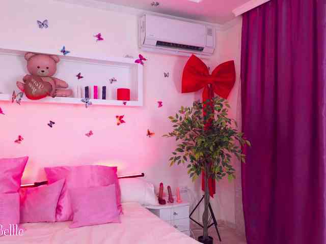 Jolly_Belle webcam