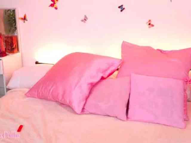 Jolly_Belle webcam