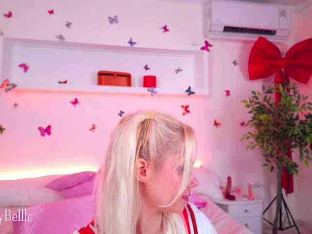 Jolly_Belle webcam